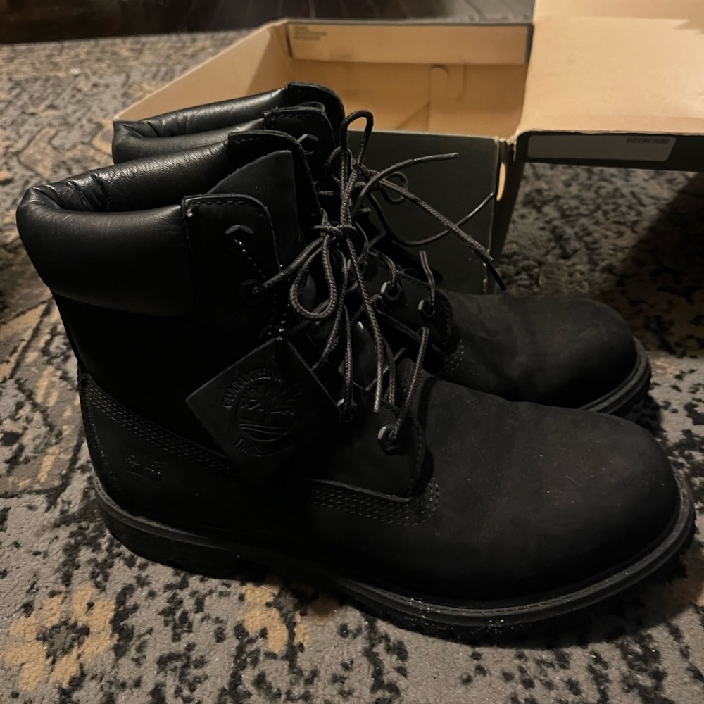 Timberland 6in Premium Women US 9.5 Black